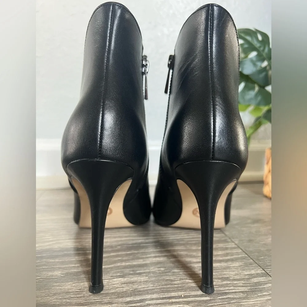 Michael kors Harper open toe ankle bootie in size 7 - Picture 6 of 11